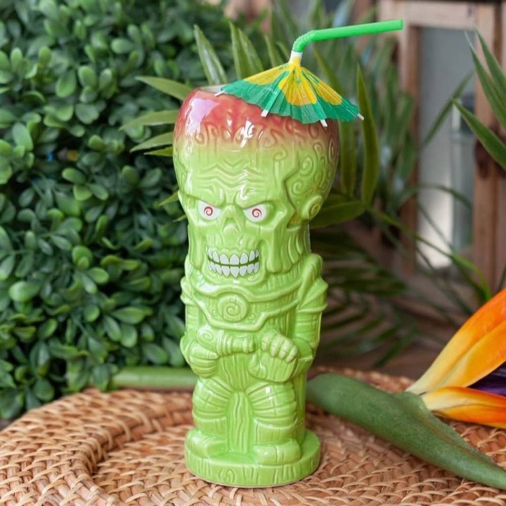 *NEW* Mars Attacks 18 oz. Geeki Tikis Mug